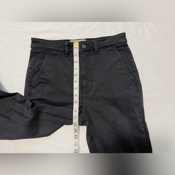 ✨Host Pick✨Everlane The Slim Leg Crop Pant in Washed Black - Picture 11 of 15